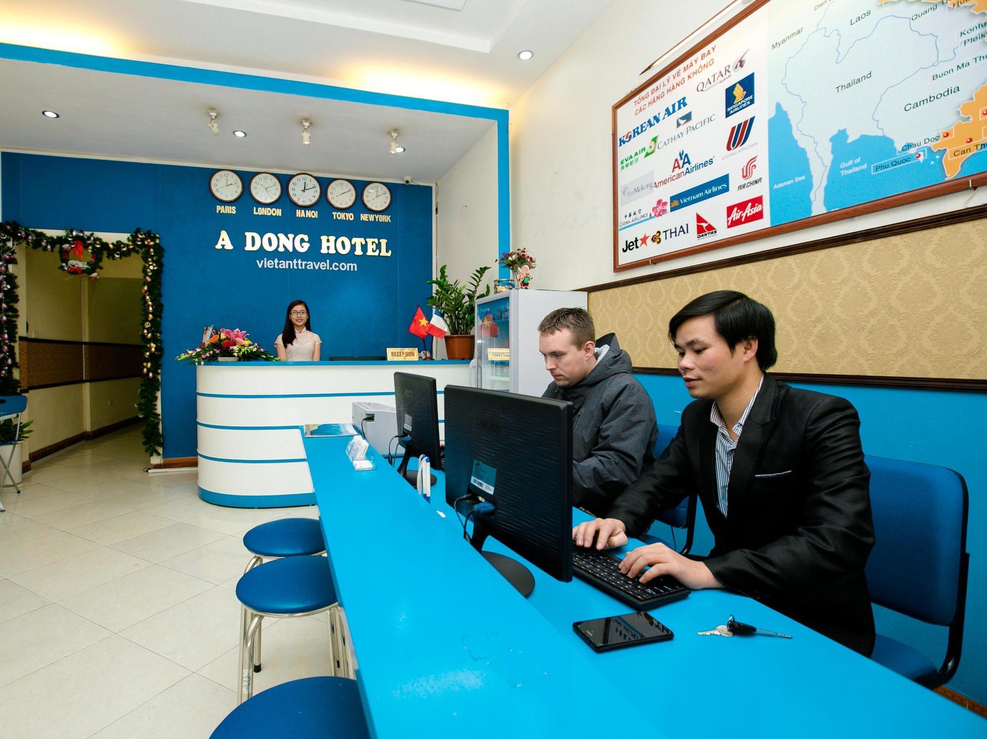 OYO 376 A Dong Hotel Hanoi Buitenkant foto