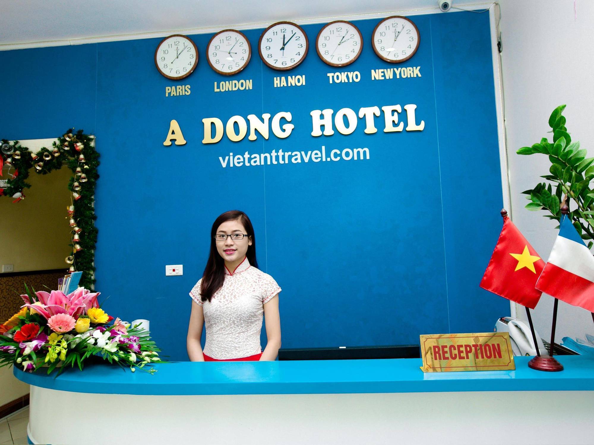 OYO 376 A Dong Hotel Hanoi Buitenkant foto